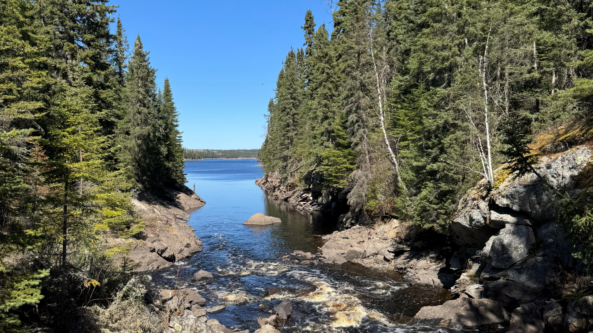 river flowing at Mills Creek