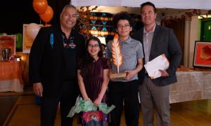 Shane Sakchekapo receiving award